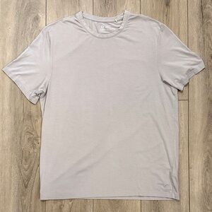 tasc Men's Primaluxe Short-Sleeve Taupe/Gray Short Tee - Large NWOT
